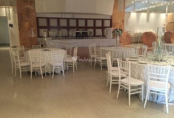 Muebles para el salón de fiestas